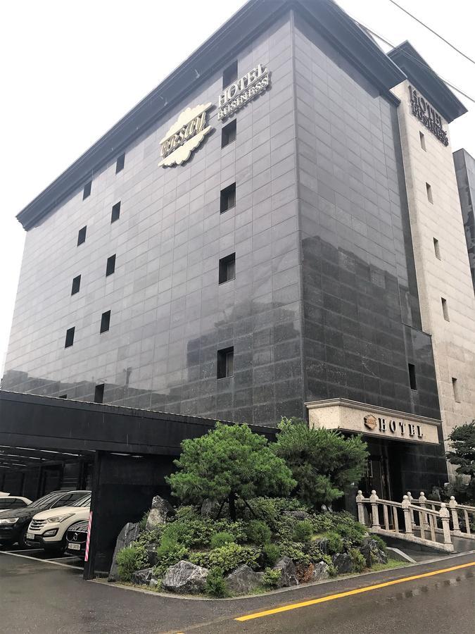 Suwon Orsay Business Hotel Zewnętrze zdjęcie